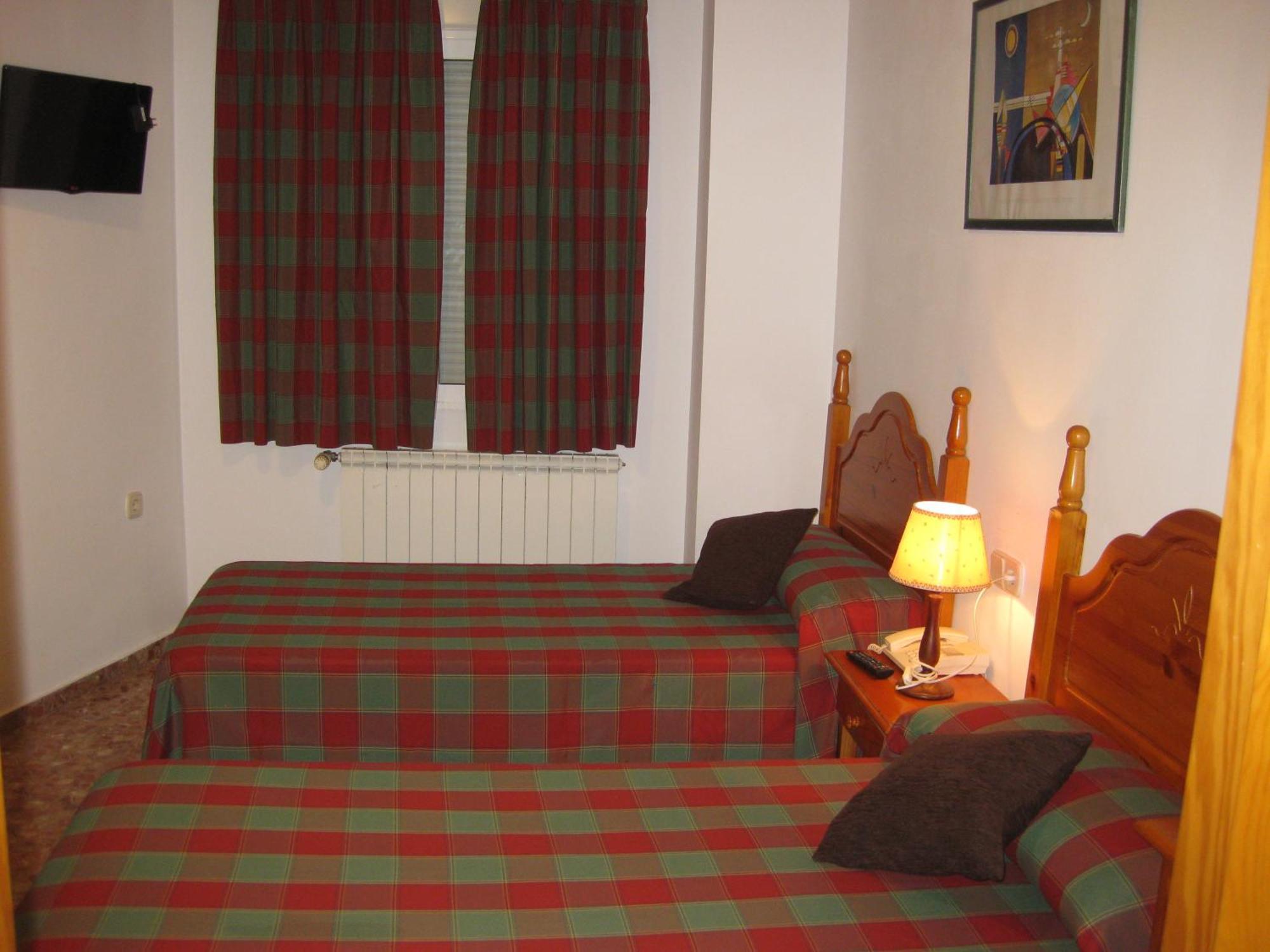 Hostal Alvaro I Alborea Bagian luar foto