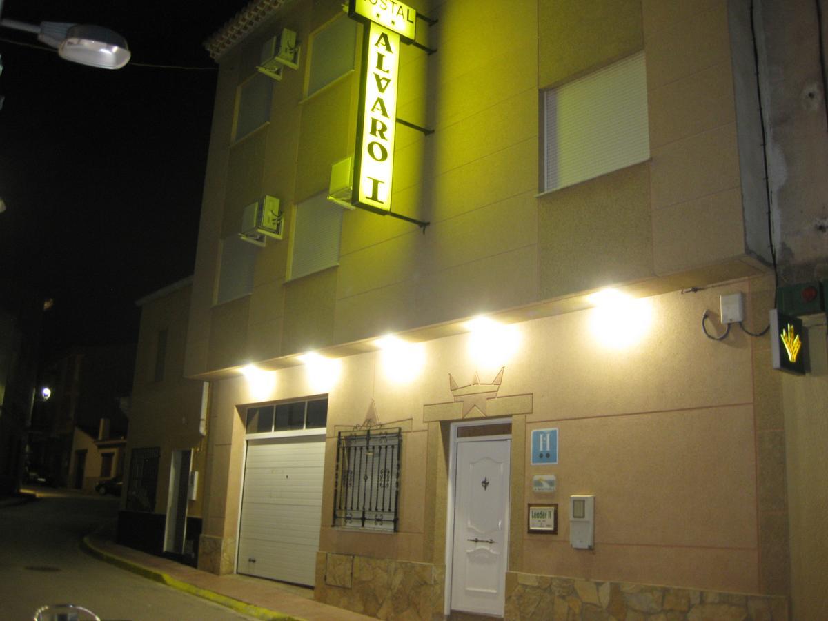 Hostal Alvaro I Alborea Bagian luar foto