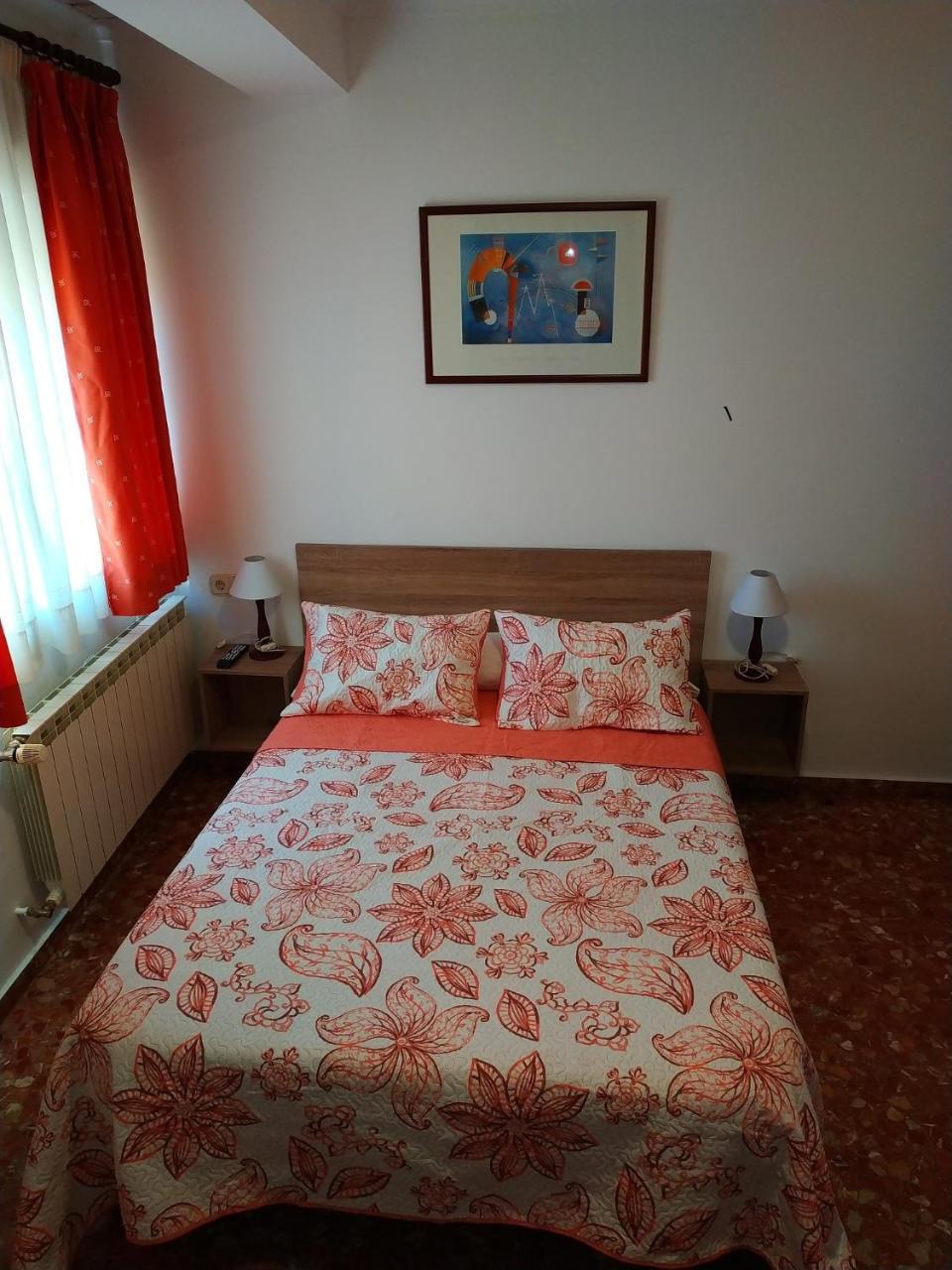 Hostal Alvaro I Alborea Bagian luar foto